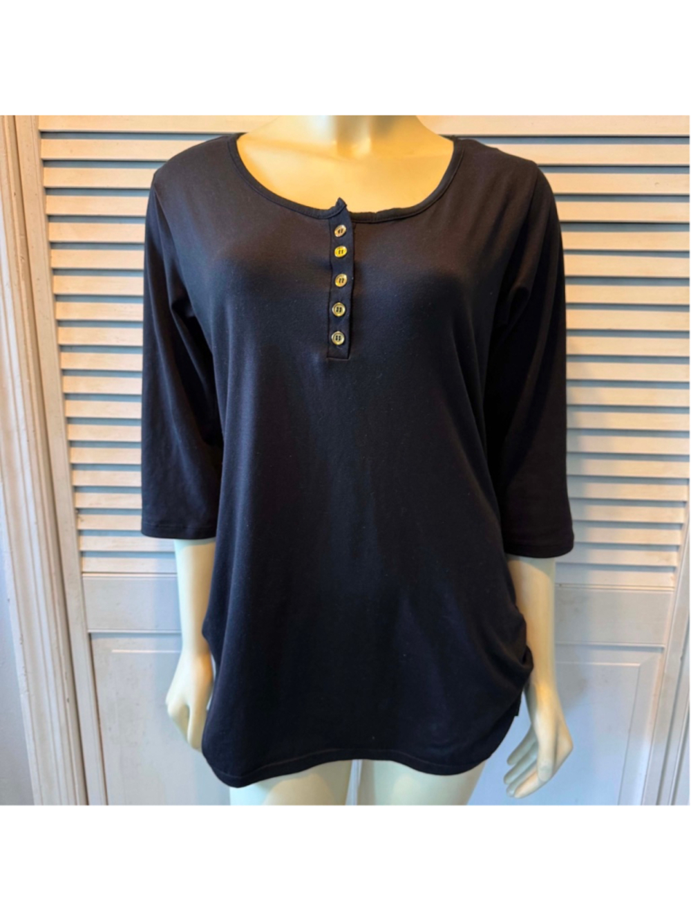 Women's Love Black Long Sleeve Henley Tee Plus Size 1X with Gold Buttons